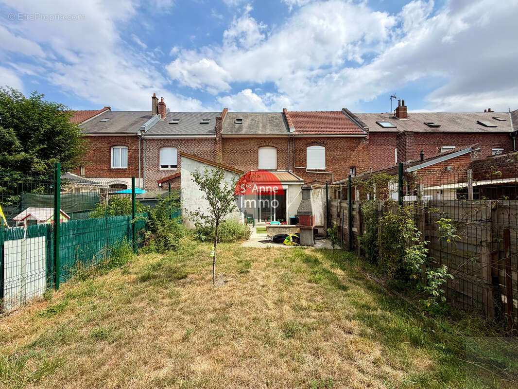 Albert - maison mitoyenne - 127m2 - 3 chambres - bureau - jardin - photo 14