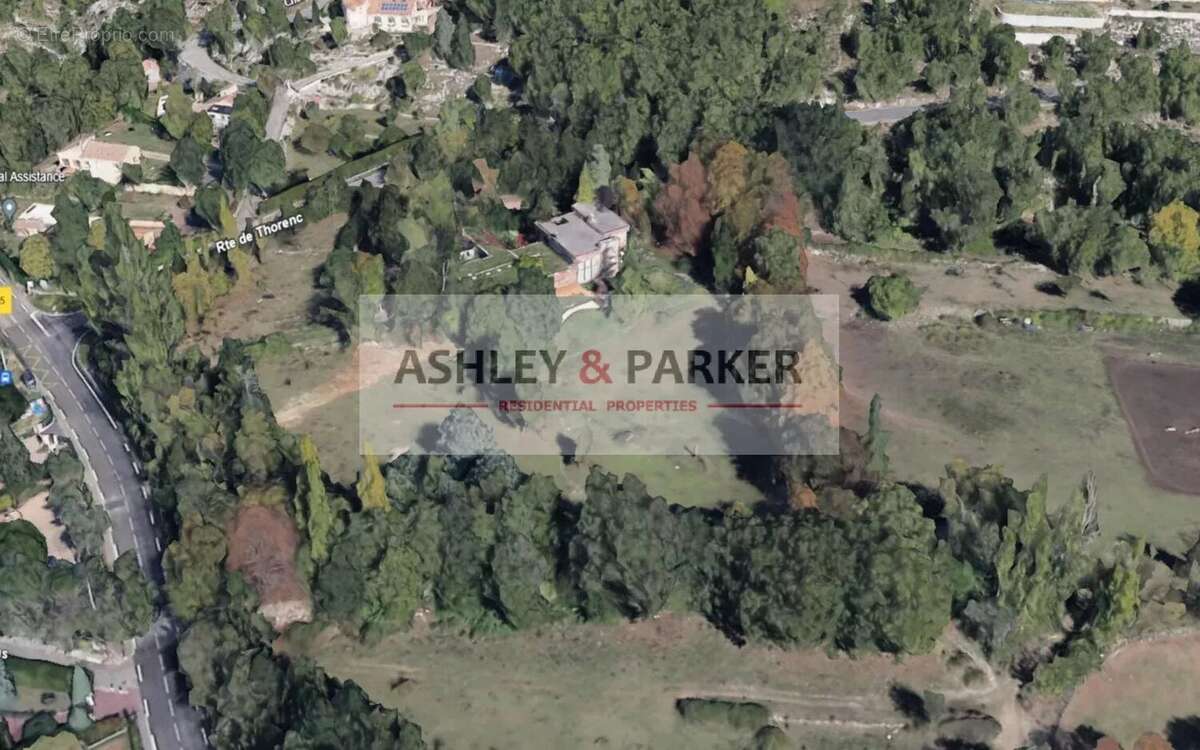 Maison à SAINT-VALLIER-DE-THIEY