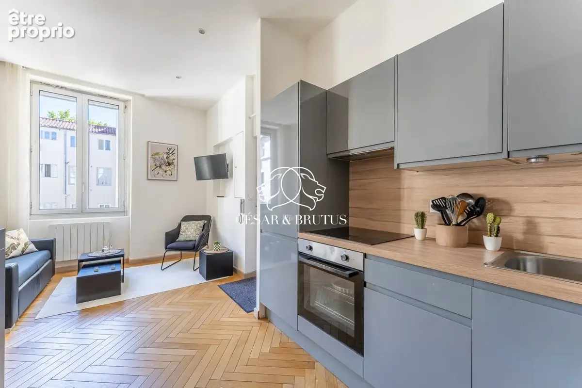 Appartement à LYON-6E