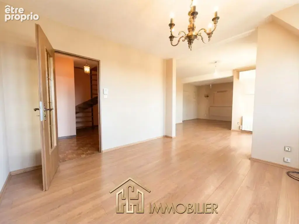 Appartement  en duplex de 110m2 à Sélestat - photo 2
