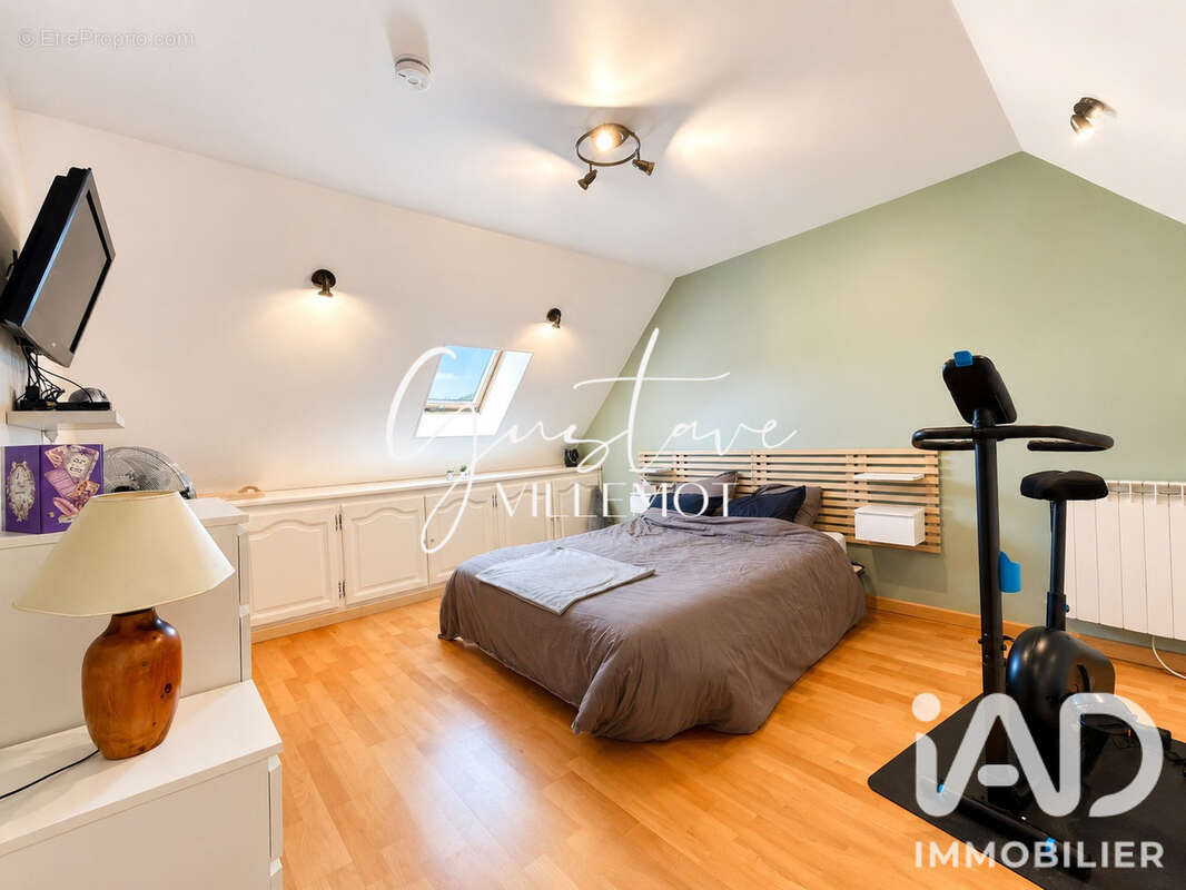 Maison 103 m² à Crepy-En-Valois  - photo 8