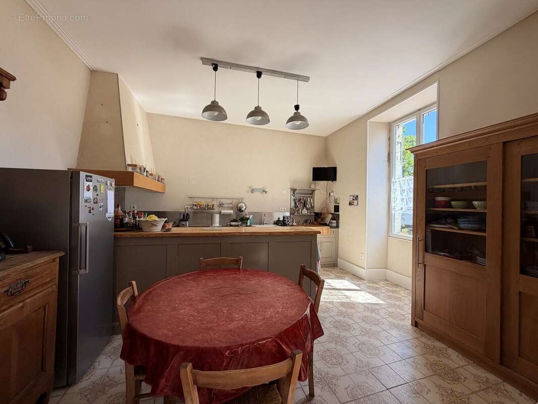Coup de cœur : maison en pierre pleine de charme au cœur de Verteuil-sur-Charente - photo 4