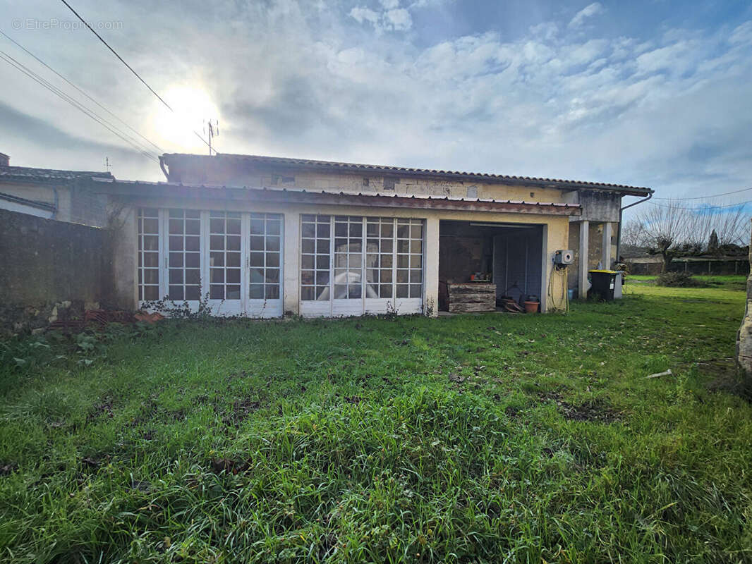 Maison à SAINT-ANDRE-DE-CUBZAC