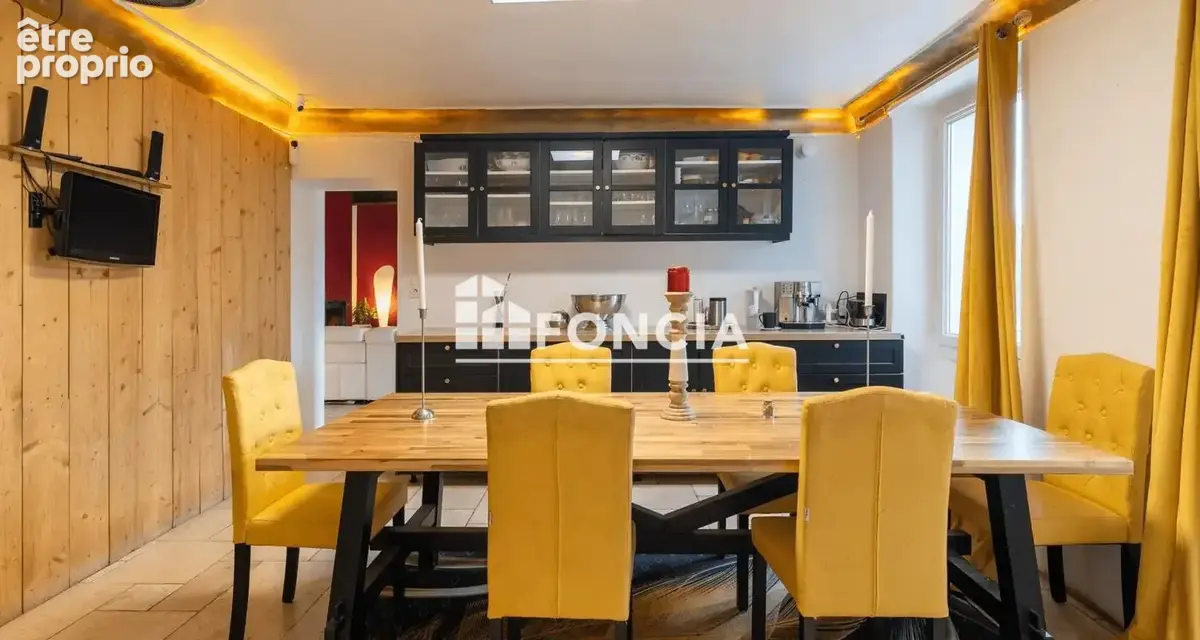 DERNIÈRE BAISSE DE PRIX ! Grande propriété provençale repartie en 3 parties, piscine, terrain de 2300m2 et source de revenus - photo 8