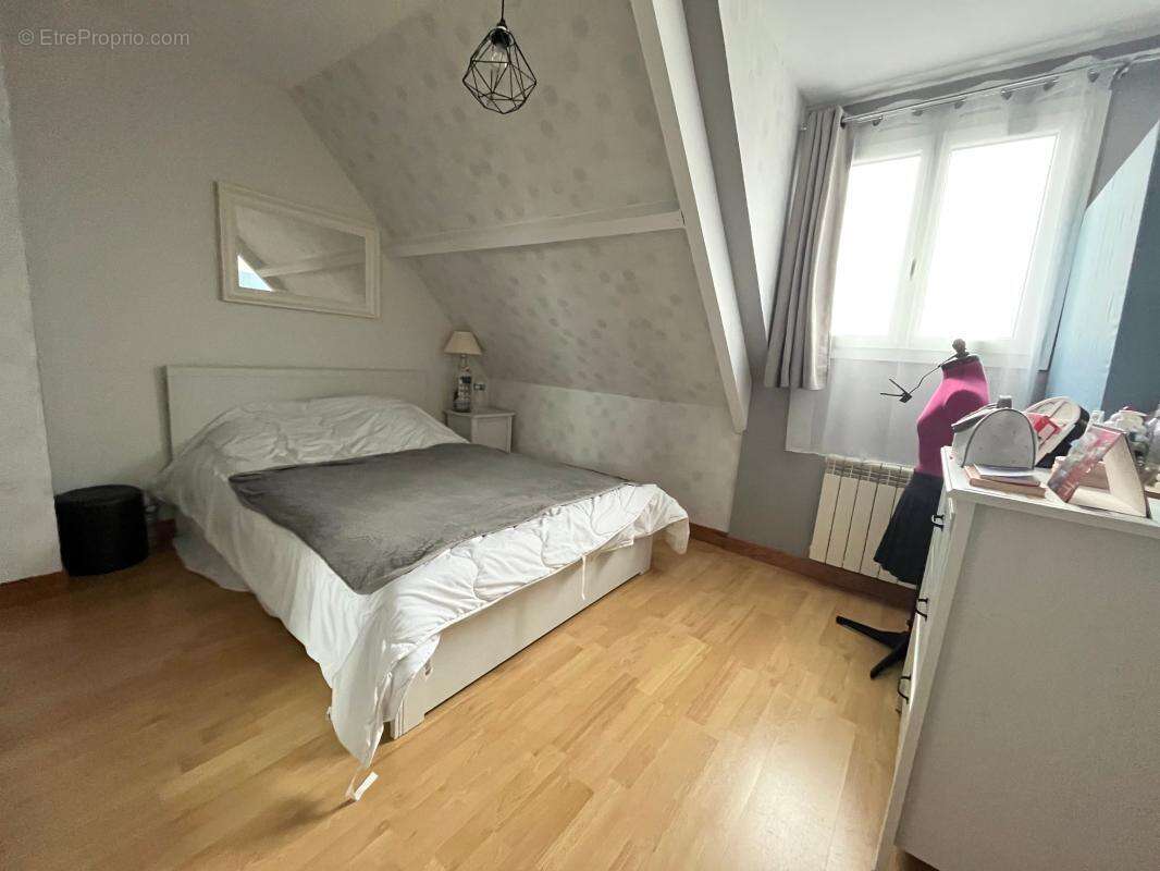 Maison à SAINT-PIERRE-SUR-DIVES