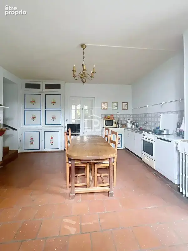 Maison de village avec dépendances comprenant 2 studios et 1 appartement indépendant – possibilités d’aménagement diverses, sur  - photo 15