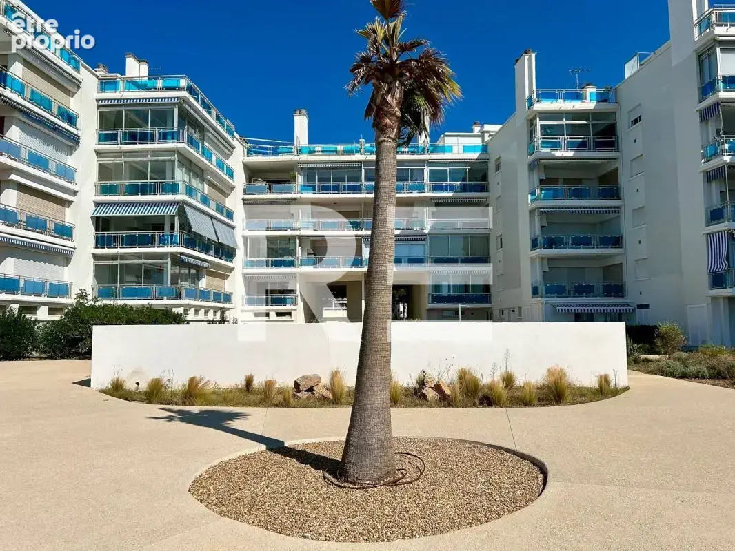 Appartement t4 avec ascenseur, terrasse, piscine et vue mer - photo 2
