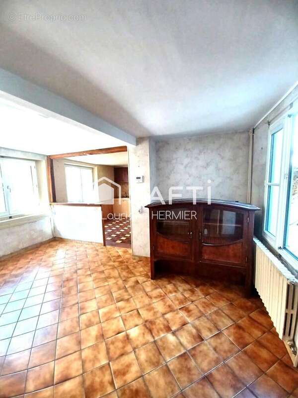 Maison 67 m² à Villeneuve-Sur-Yonne  - photo 3