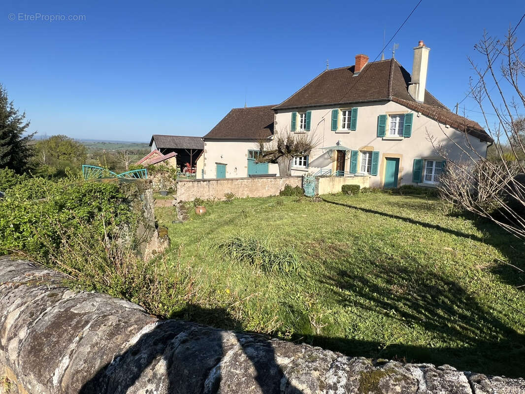 Maison à VARENNE-L'ARCONCE