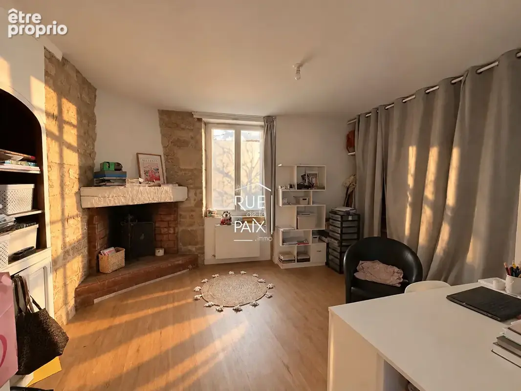 Maison de ville rénovée avec soin et prête à vous accueillir ! - photo 5