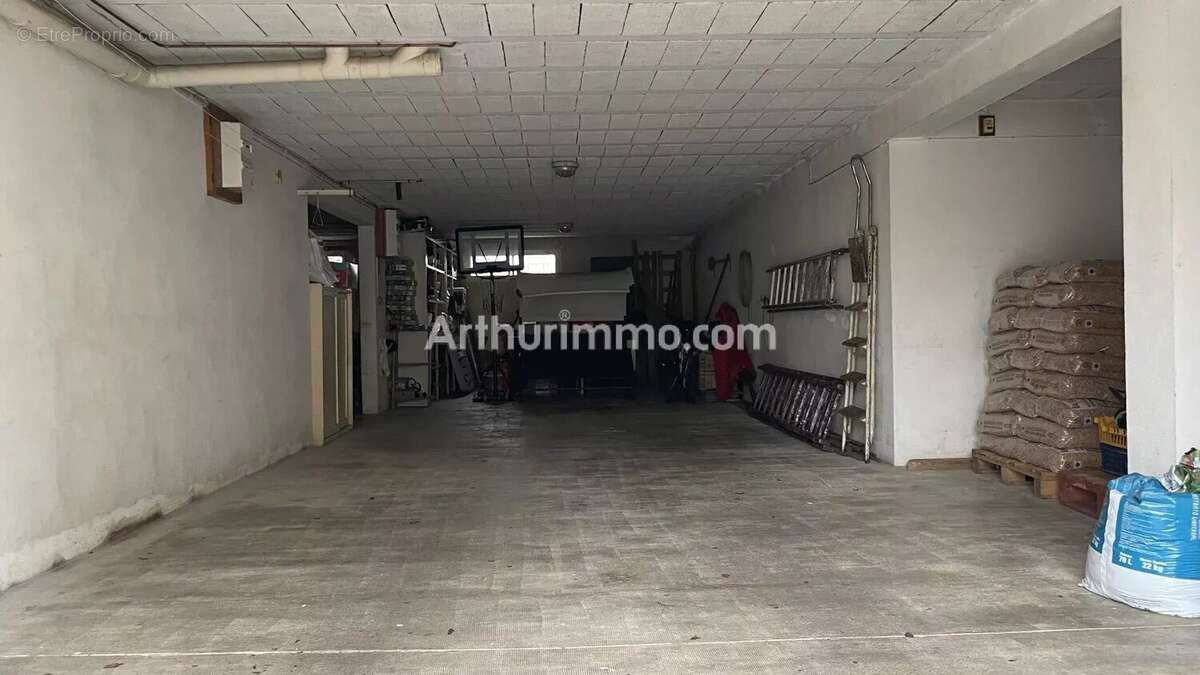 Maison à LONS-LE-SAUNIER