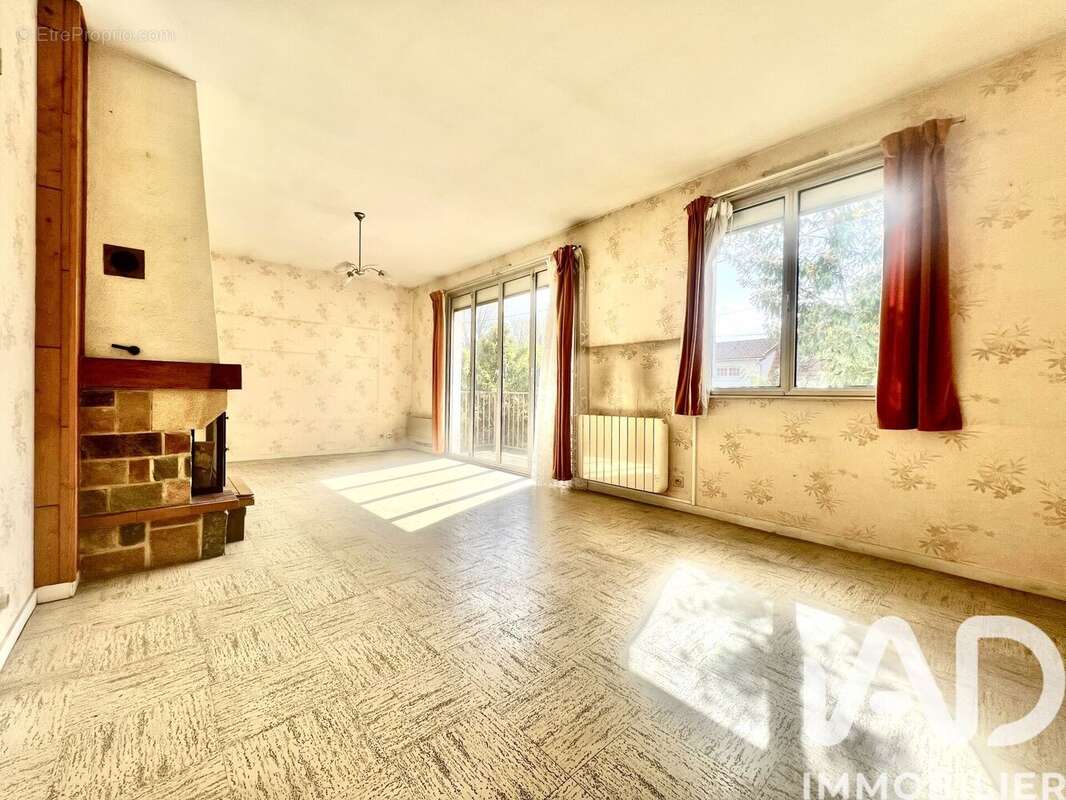 Photo 4 - Maison à VILLECRESNES