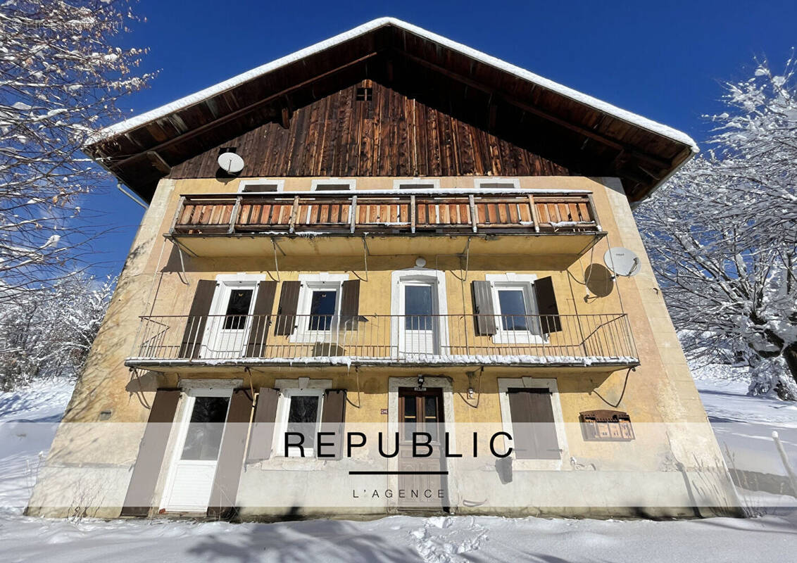 Appartement à FLUMET