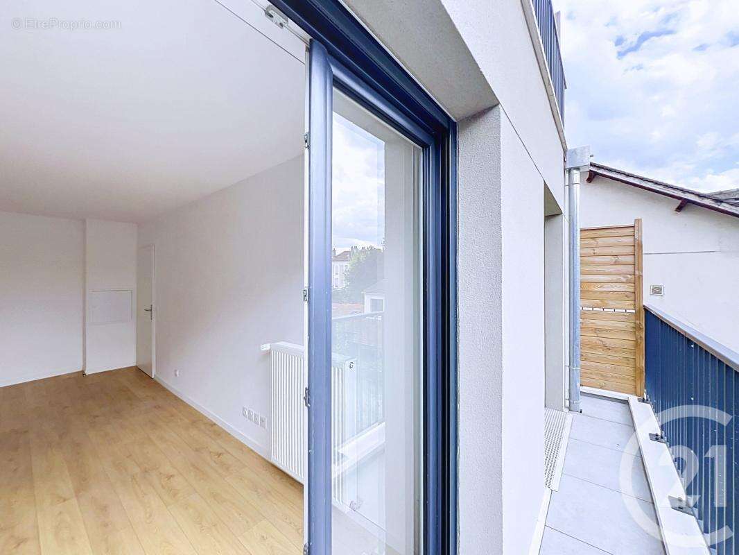 Appartement à THIAIS