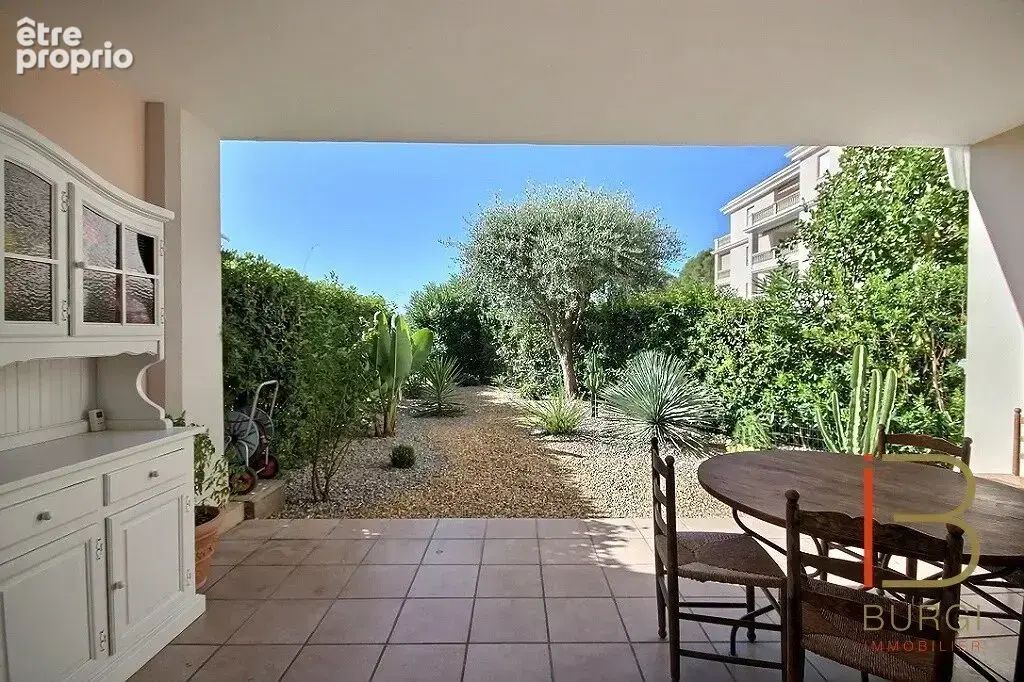 Saint-Raphaël plateau notre dame 2P avec terrasse - jardin, parkings, garage et cave. Piscine. Exclusivité - photo 5
