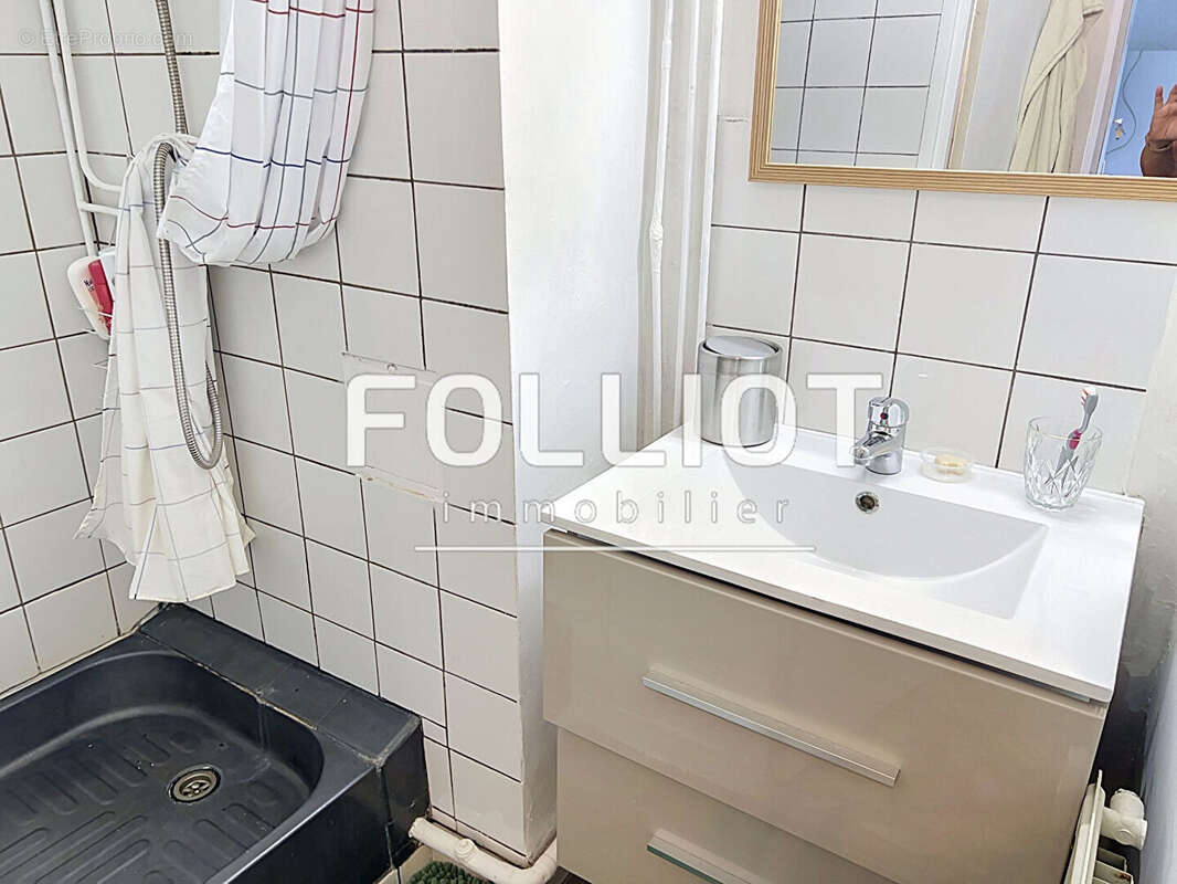 A vendre  dans immeuble en centre ville  4 chambres 50000 saint lo investisseurs - photo 10