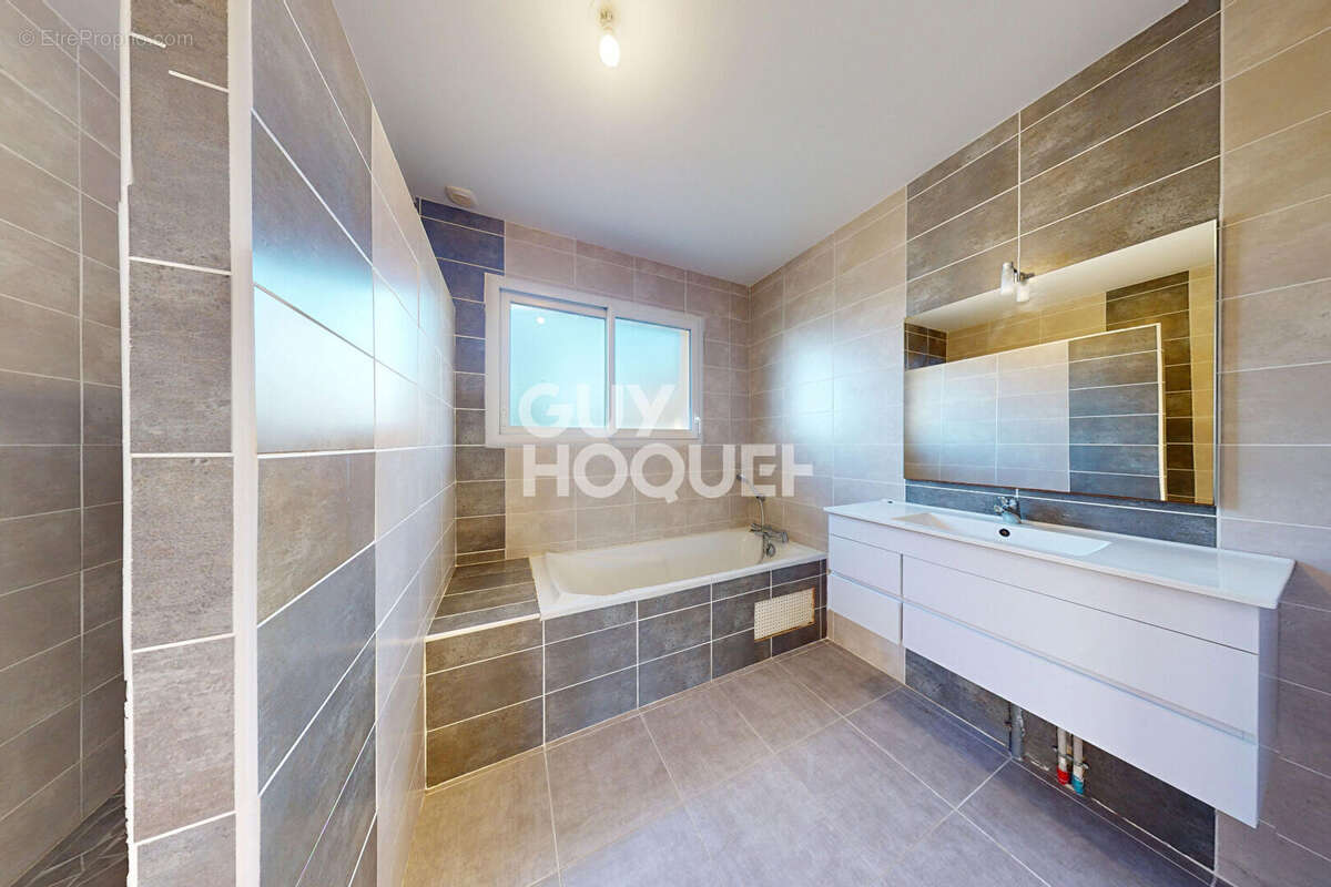 Maison à SAINT-SEVER