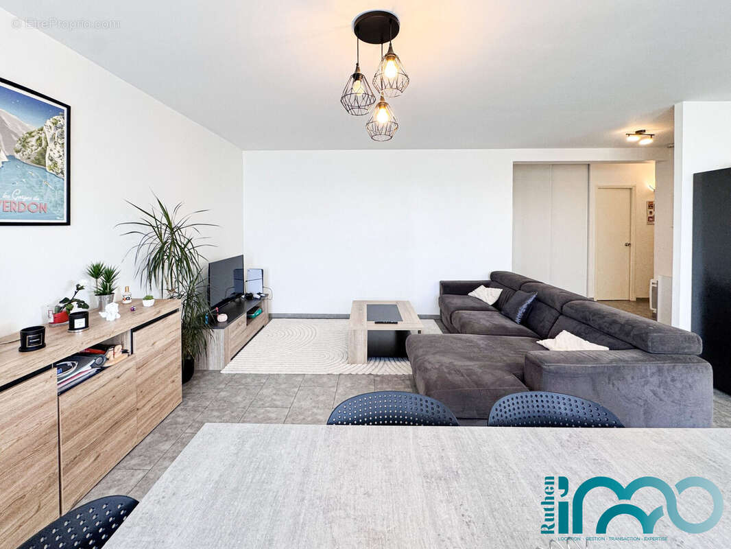 Appartement 62 m² à Rodez  - photo 2
