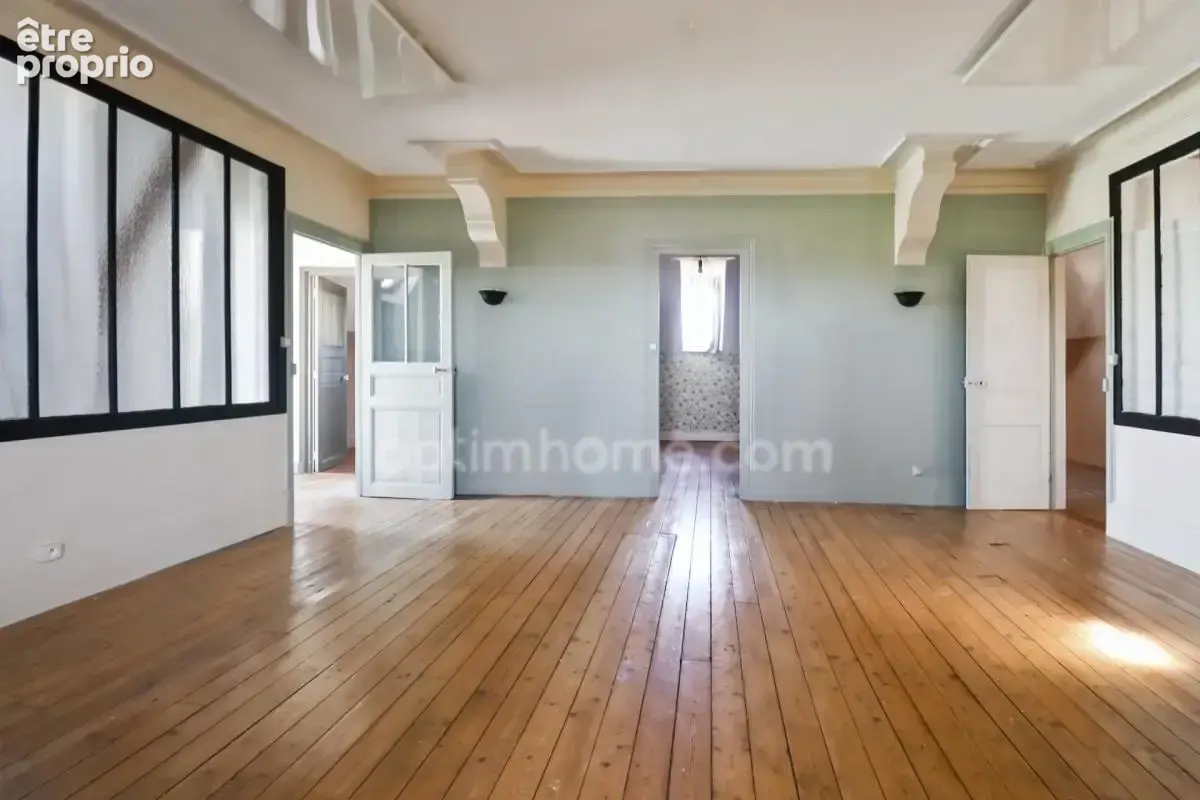 Maison de Charme et de Caractère -175 m² environ - 10 pièces - 7 chambres - Terrain 1450 m² environ - SAINT SULPICE LES FEUILLES - photo 9