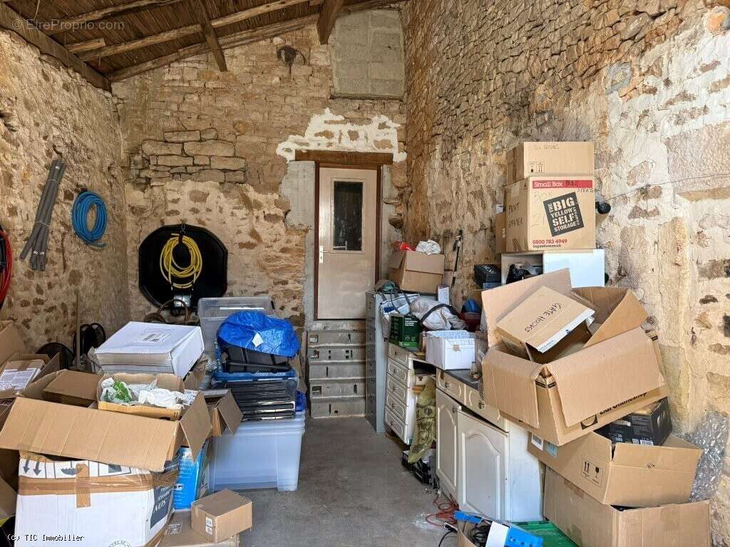 Maison à NANTEUIL-EN-VALLEE