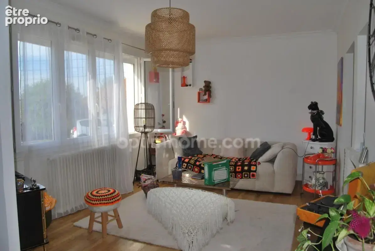 Maison de plain-pied avec garage et un jardin arboré à Saint-Cybard, Angoulême - photo 9