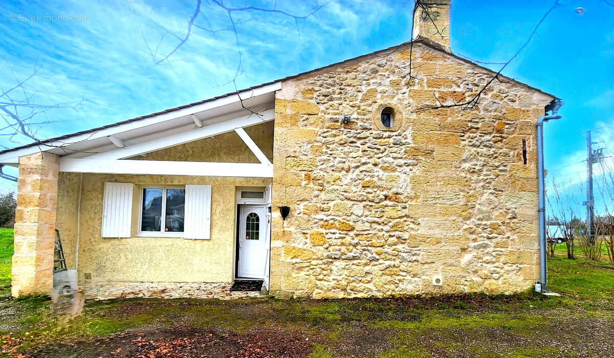 Maison à PUGNAC