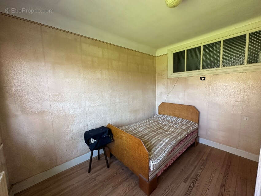 Maison à SAINT-GERVAIS-D'AUVERGNE