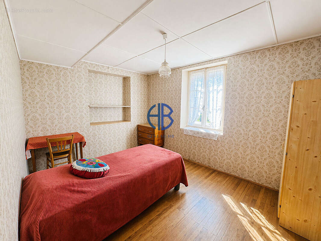 Maison à LA TOUR-DU-PIN