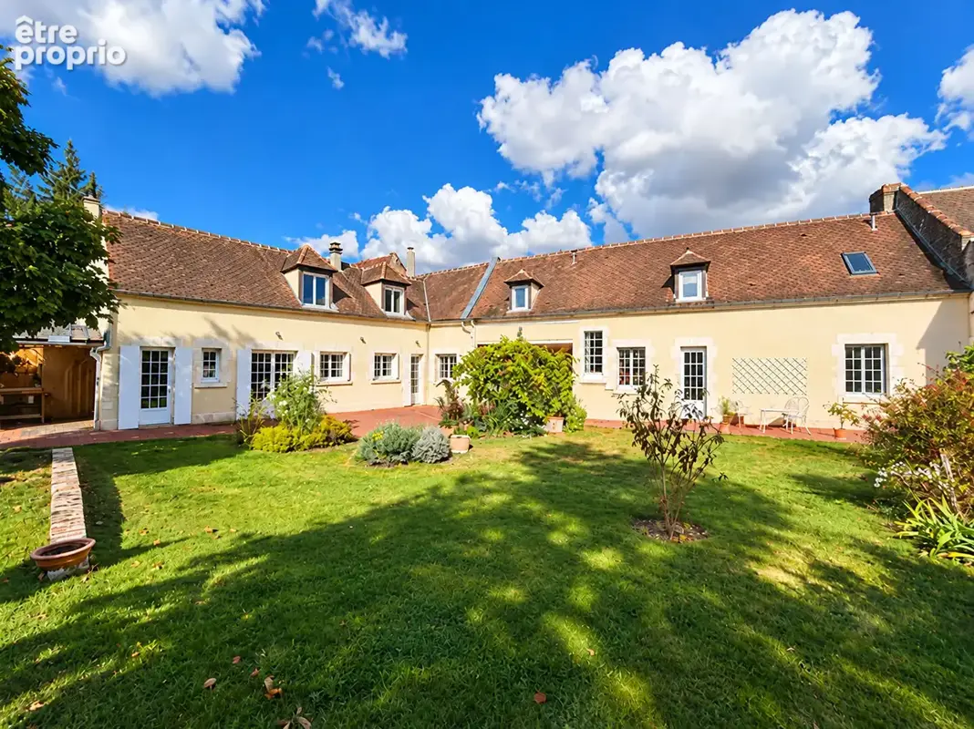 Maison 8 pièces 196 m² à vendre à Chevrieres (60710) - photo 2
