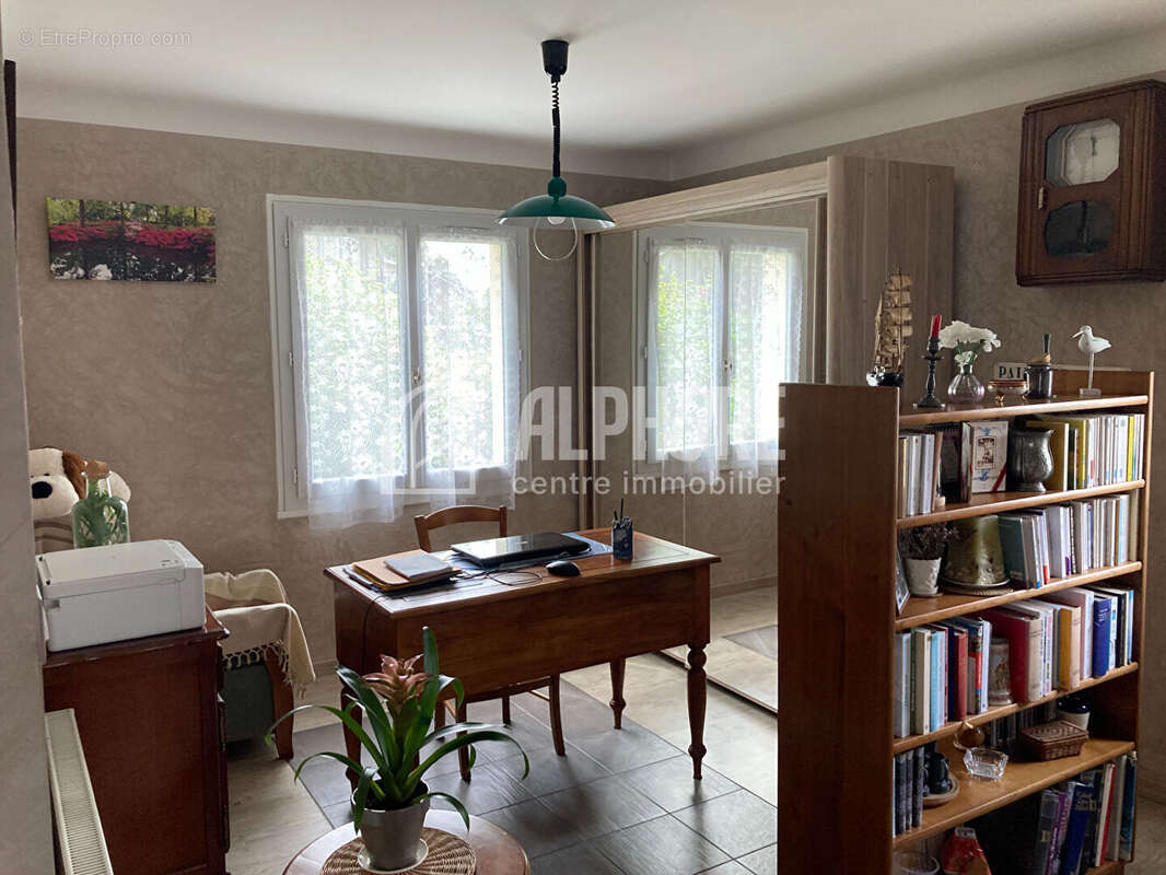 Savenay centre ville plain pied 4 chambres jardin garage - photo 8