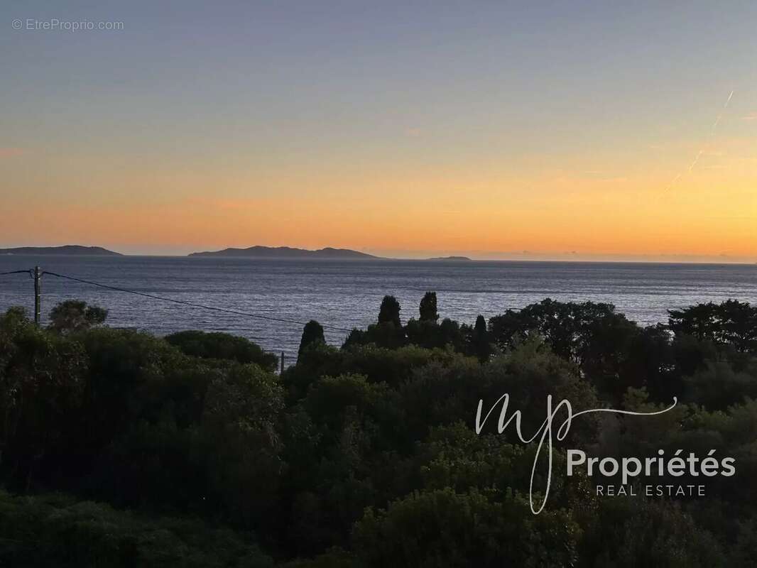 Appartement à RAYOL-CANADEL-SUR-MER