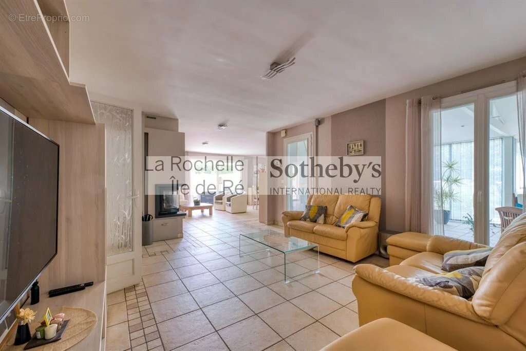 Maison familiale avec piscine, grand terrain et gîte indépendant - photo 6
