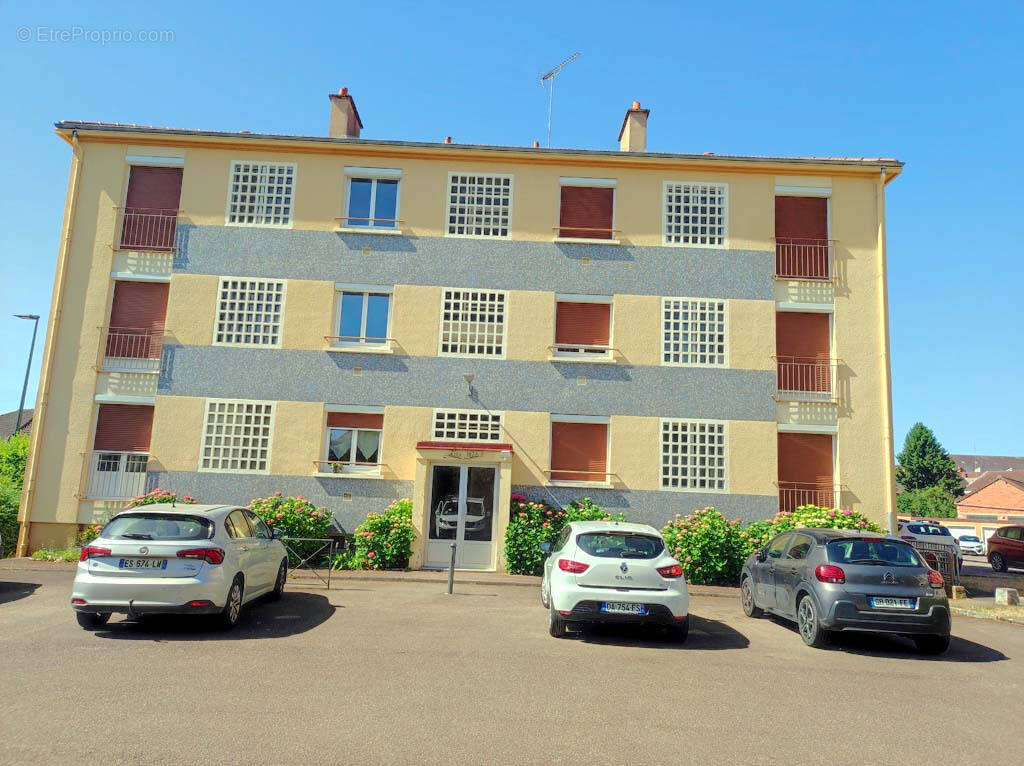 Appartement à PARAY-LE-MONIAL
