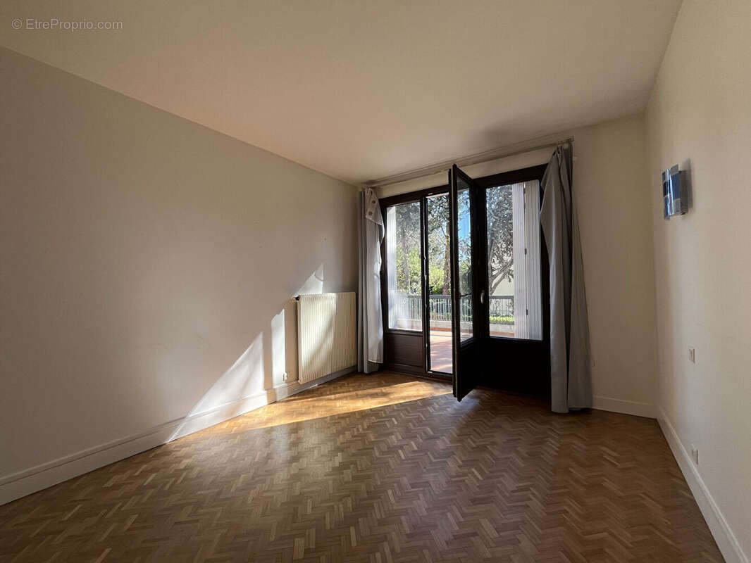 Appartement à FONTENAY-AUX-ROSES