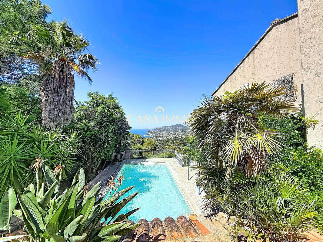 Maison à CARQUEIRANNE