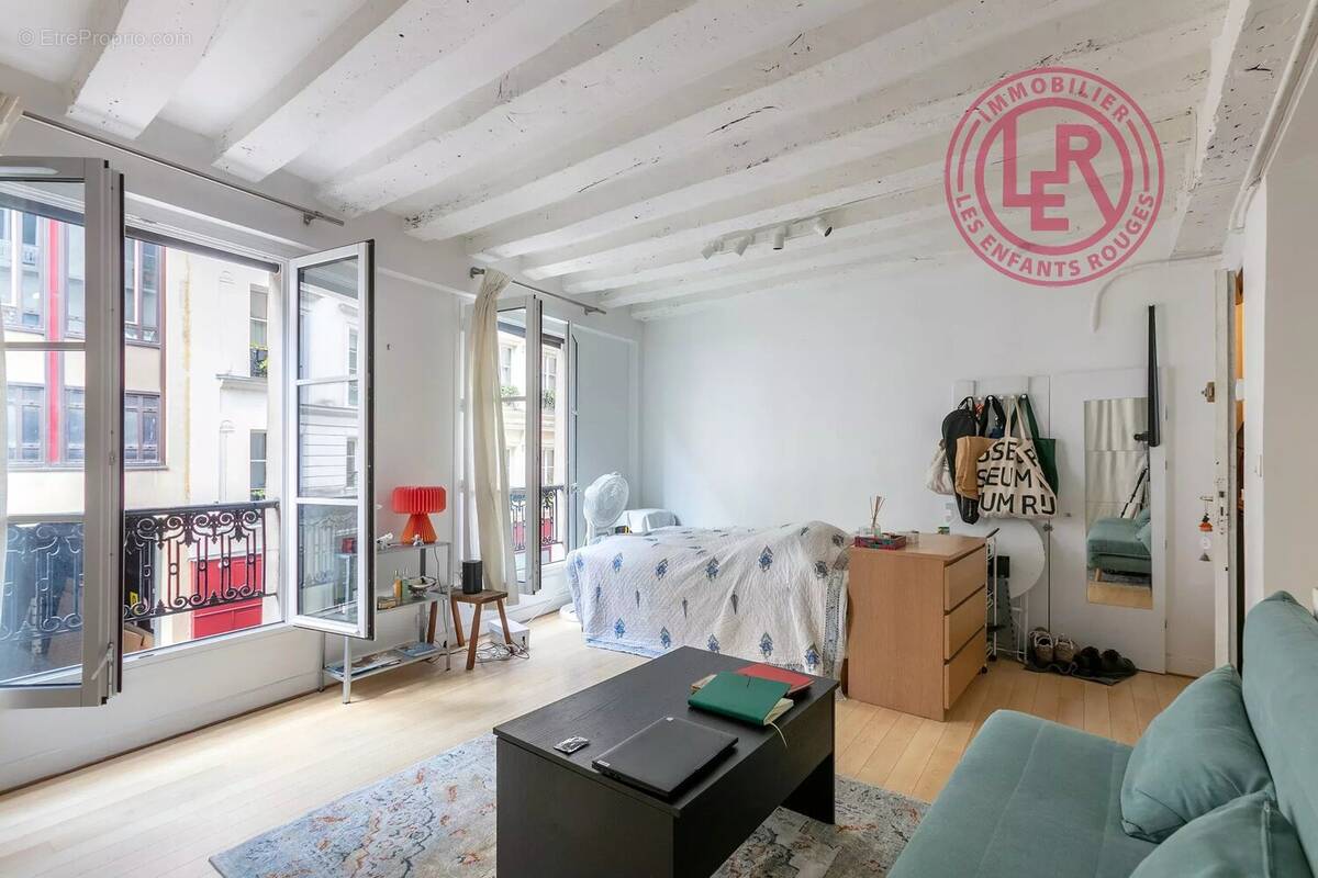 Appartement à PARIS-4E