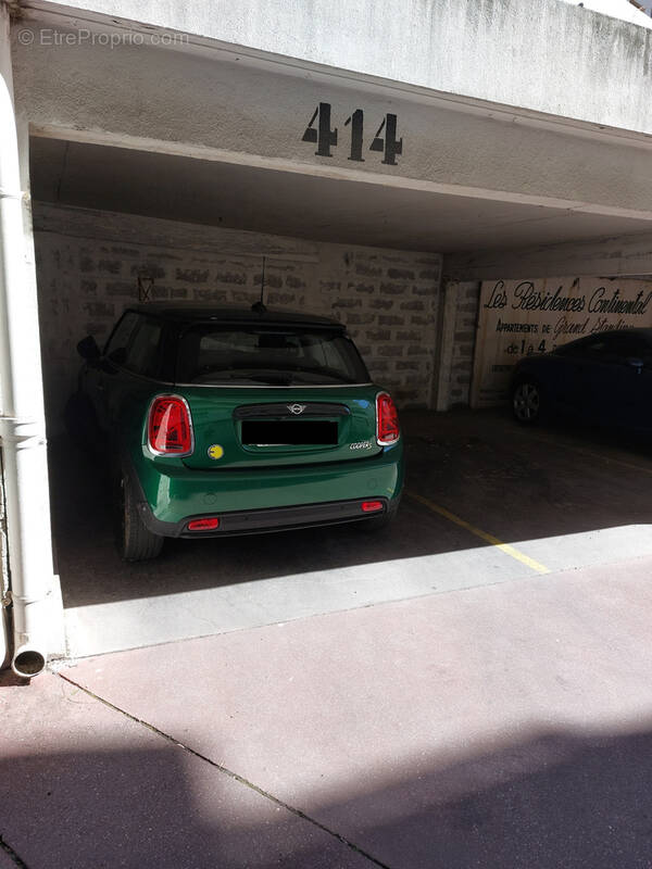 Parking à NICE