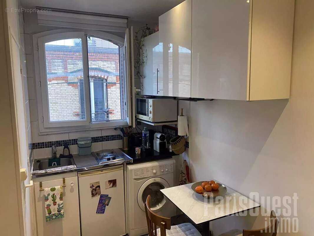 Appartement à NEUILLY-SUR-SEINE