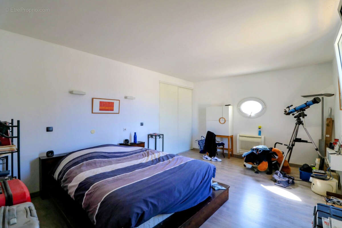 Maison à VERS-PONT-DU-GARD