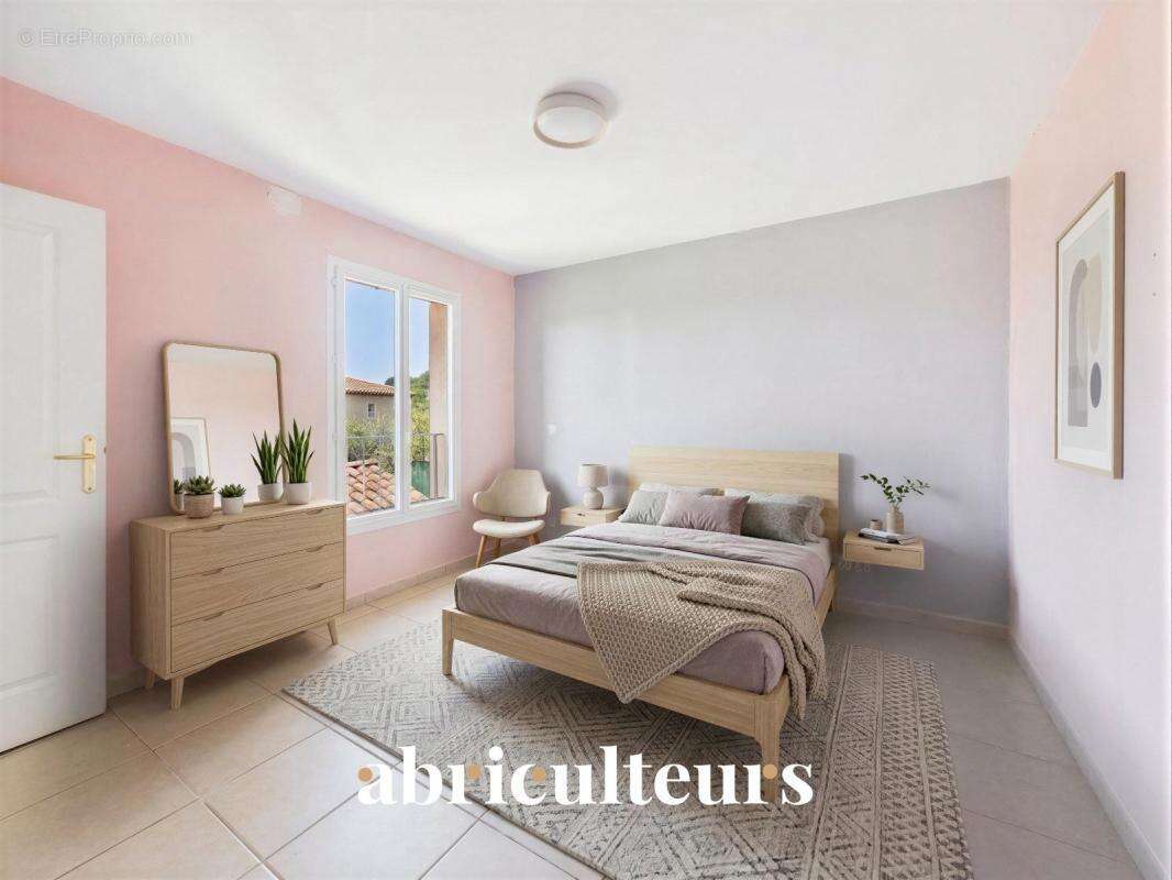 Maison à MARSEILLE-12E