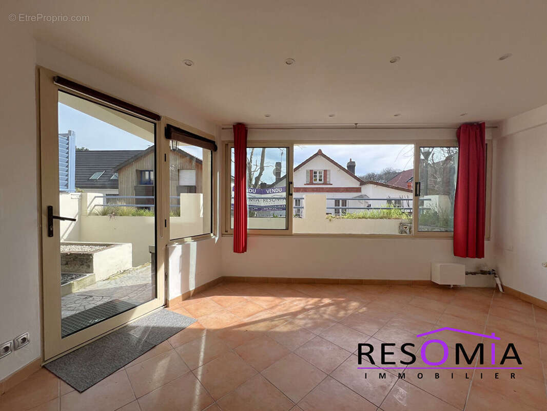 Maison à LE PLESSIS-ROBINSON