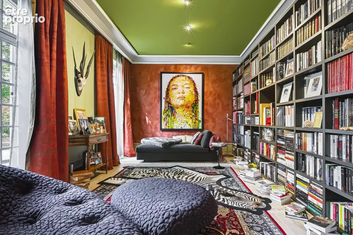 À VENDRE ! Maison de maître aux prestations haut de gamme avec piscine intérieure & jardin   327 m2 - photo 8
