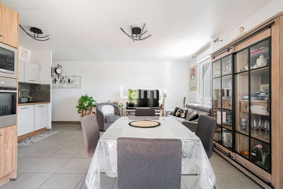 Appartement à VITROLLES