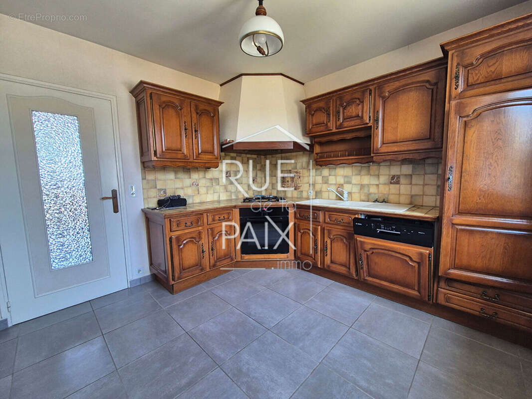 Maison Loudun 4 pièce(s) 84 m2 - photo 8