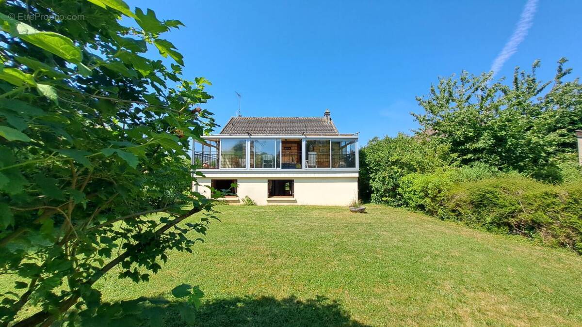 Maison à COIGNIERES