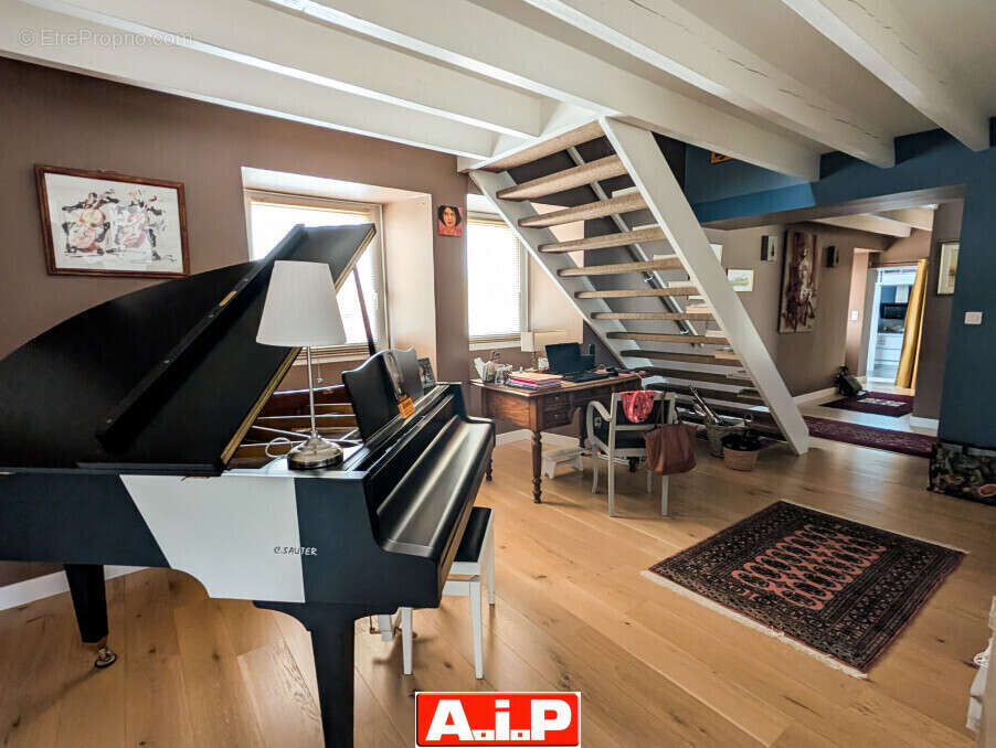 Maison à SAINT-MESMIN