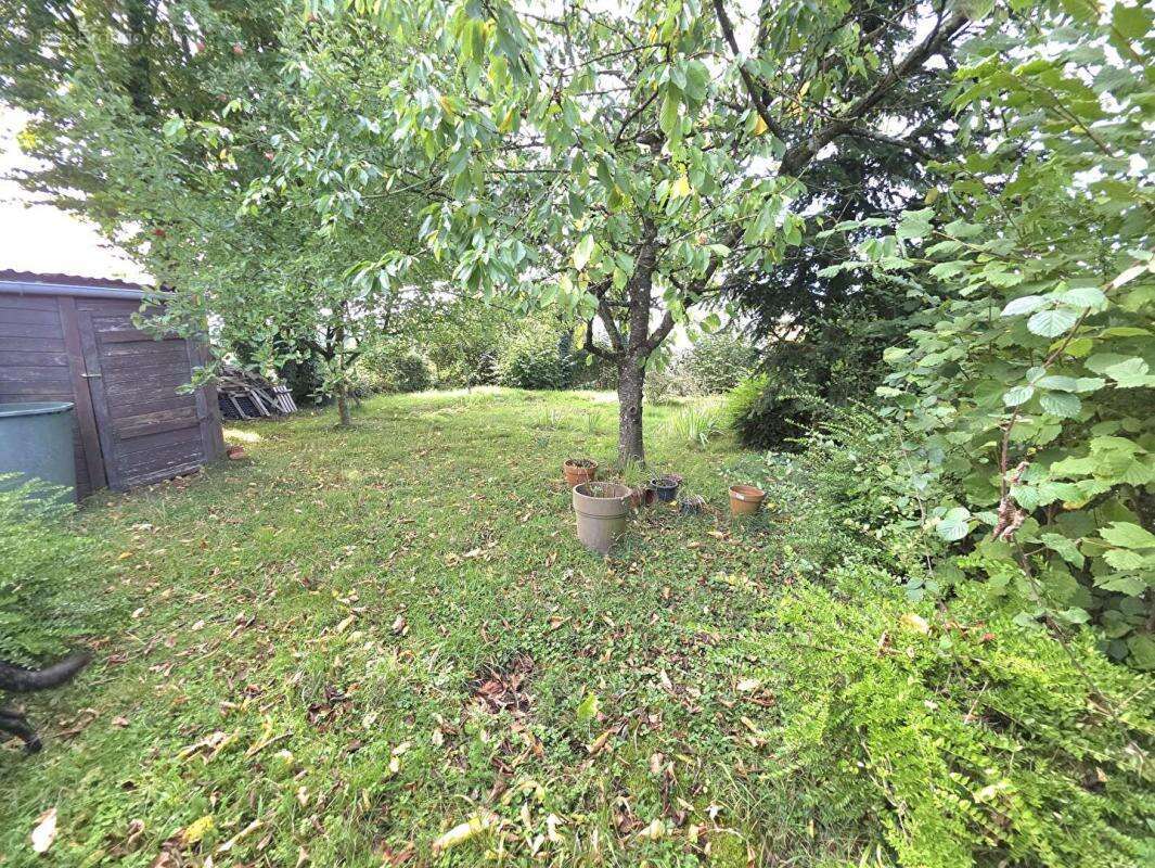 Maison à SAINT-MARTIN-DES-PEZERITS