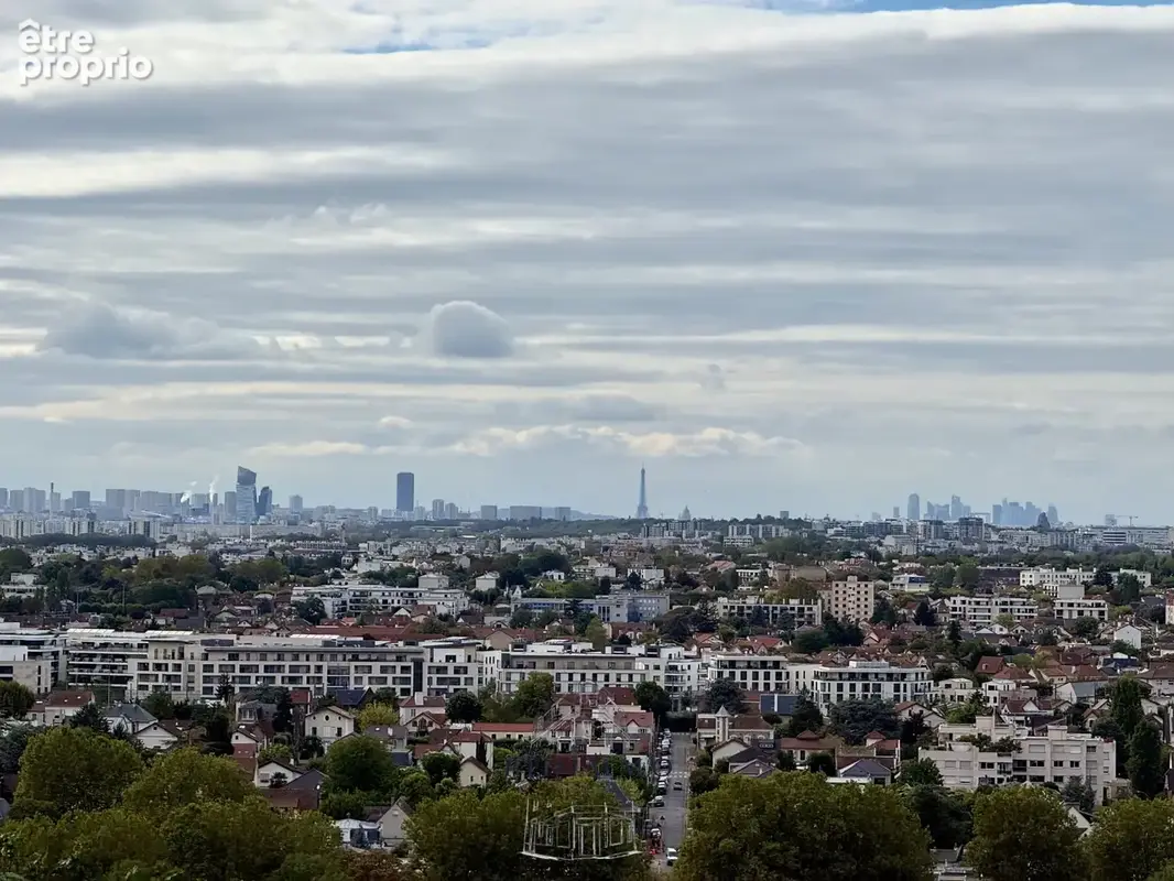 4366 - Appartement au dernier étage avec vue sur Paris - photo 7
