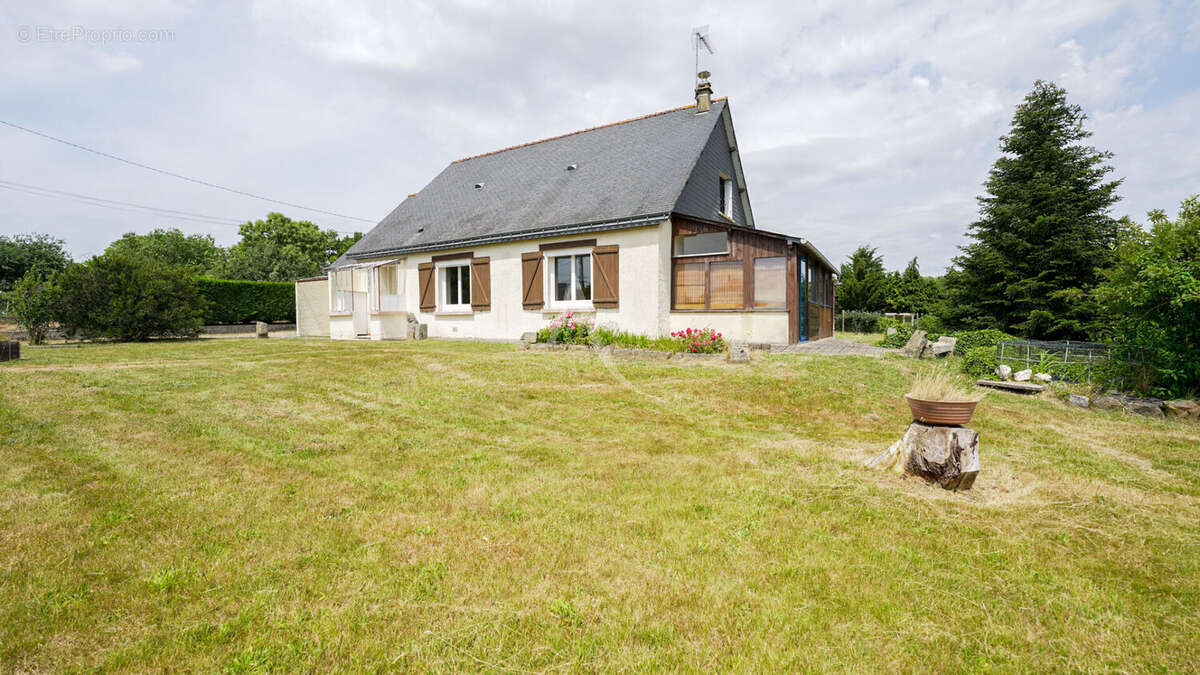 Maison à GUILLIERS