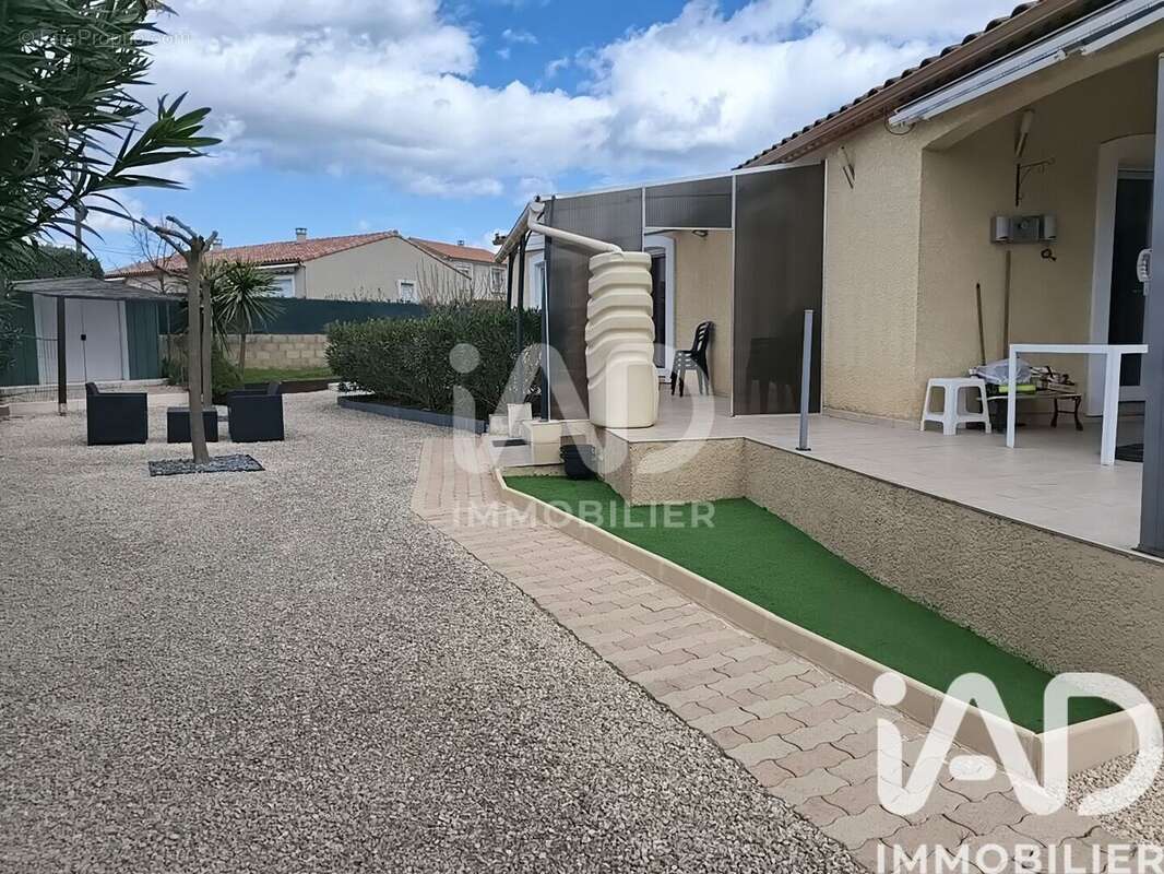 Photo 5 - Maison à SAINT-JULIEN-LES-ROSIERS